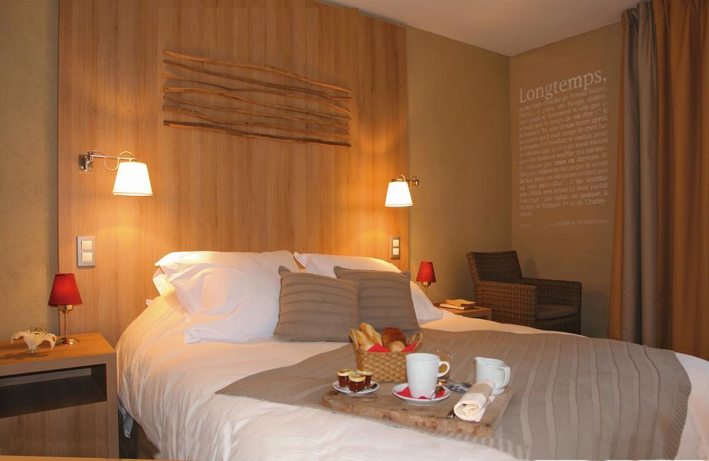 Hotel Ibis Styles Cholet Exterior foto