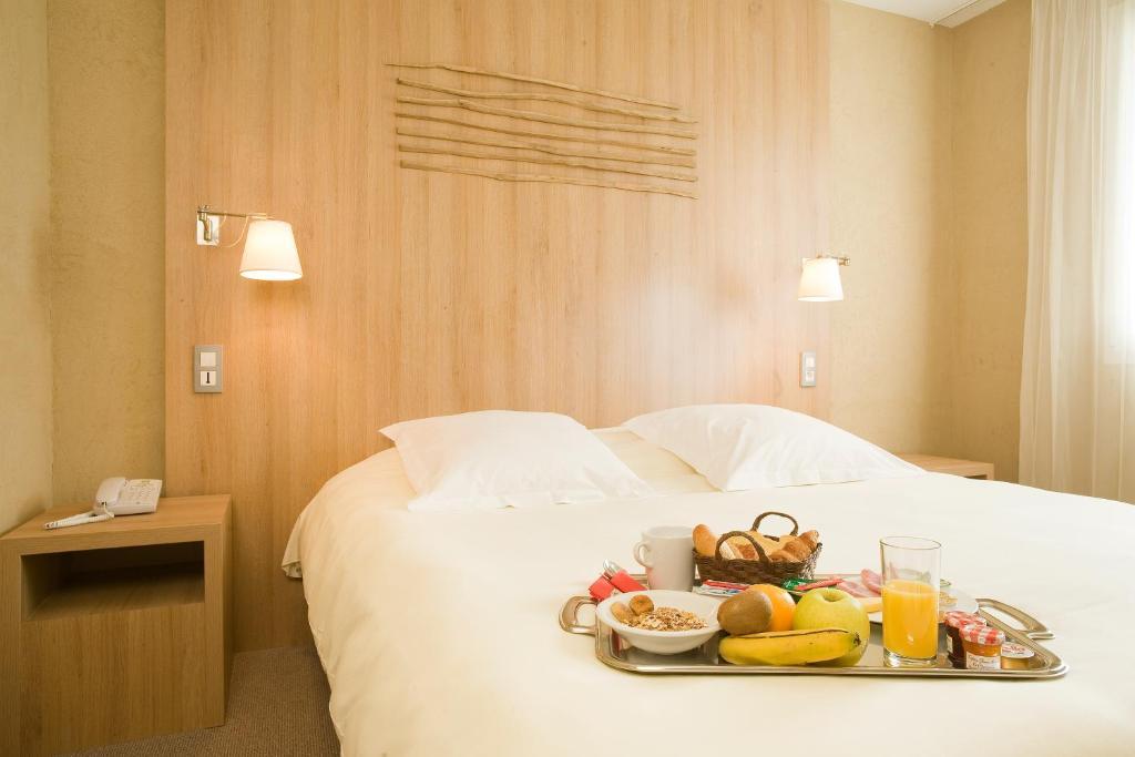 Hotel Ibis Styles Cholet Zimmer foto