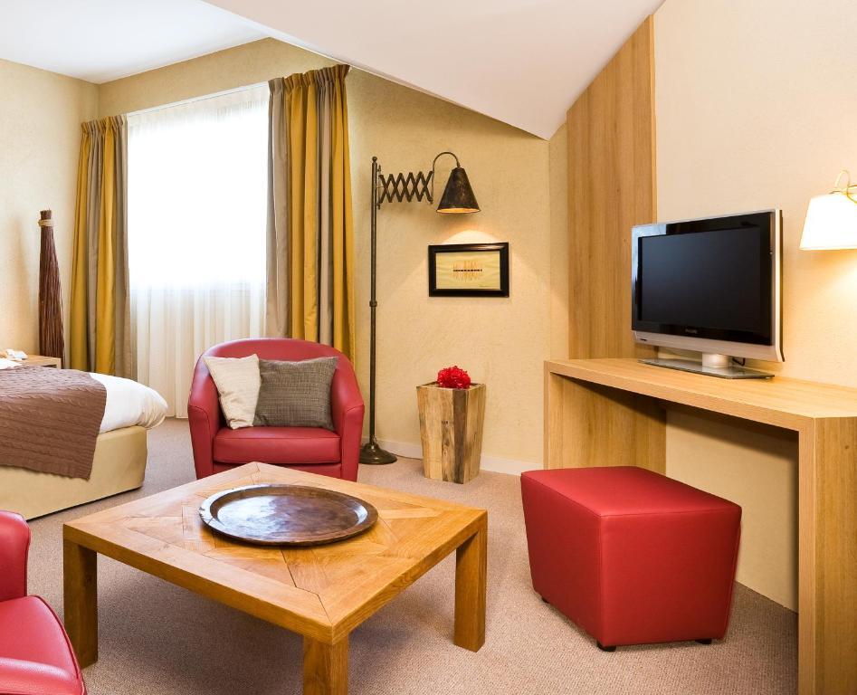 Hotel Ibis Styles Cholet Zimmer foto