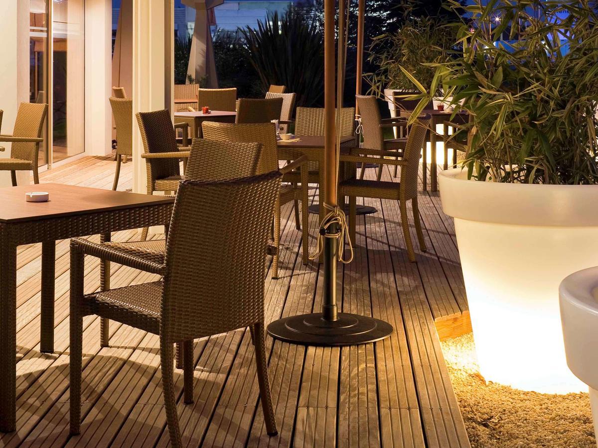 Hotel Ibis Styles Cholet Exterior foto